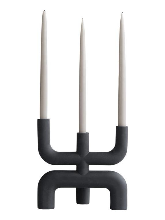 https://objectstorage.ap-seoul-1.oraclecloud.com/n/cnk6gaix2gpw/b/loqoqo-conv/o/101-copenhagen/cobra-candle-holder/101-copenhagen-cobra-candle-holder-black.jpg