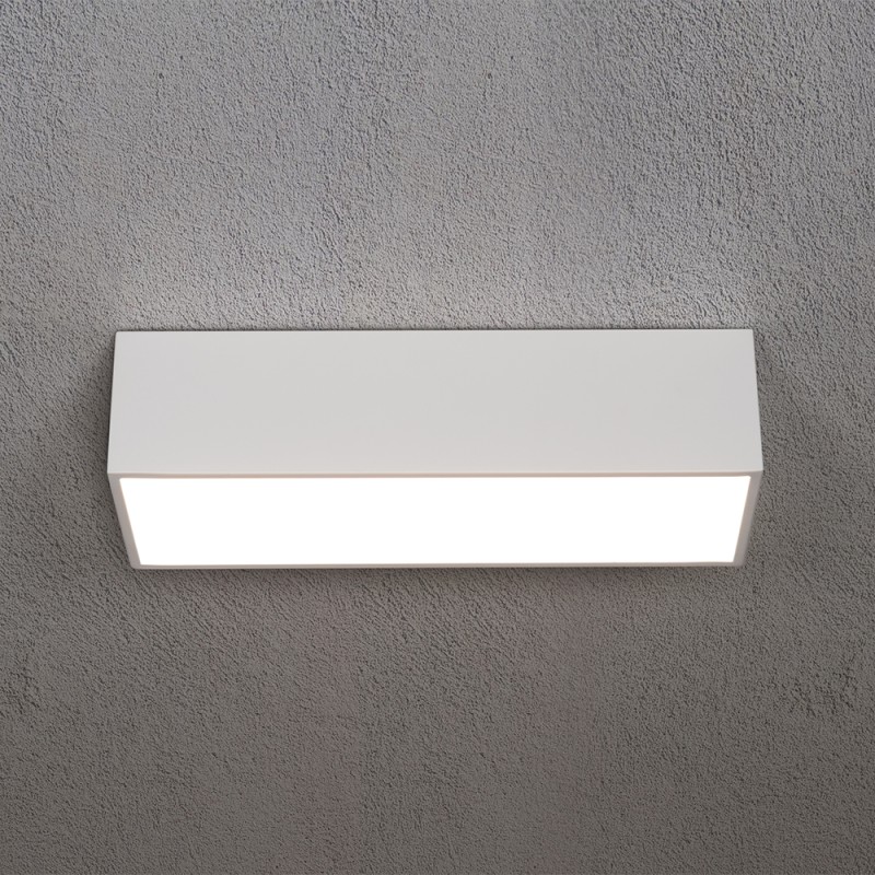 https://objectstorage.ap-seoul-1.oraclecloud.com/n/cnk6gaix2gpw/b/loqoqo-conv/o/ai-lati-lights/zafferano-mine-rectangular-led-wall-and-ceiling-lamp/78598.jpg