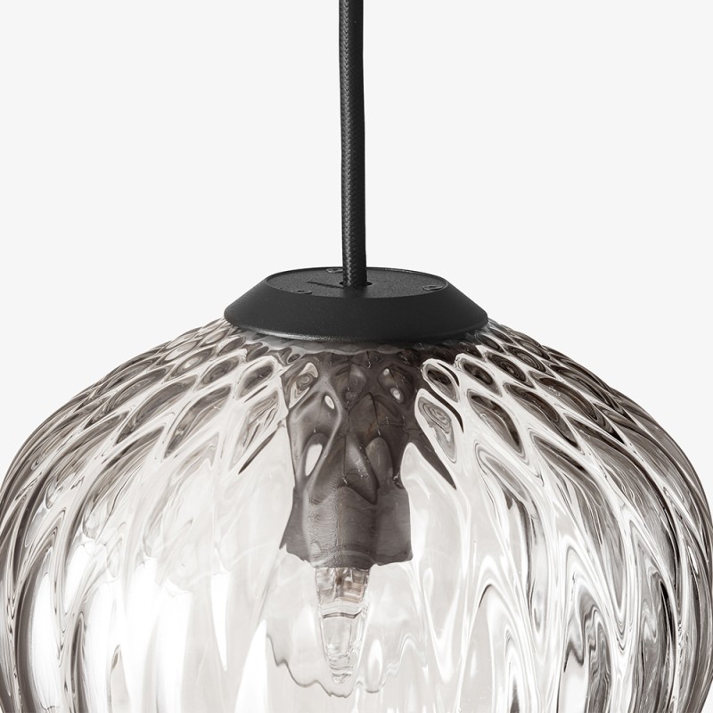 https://objectstorage.ap-seoul-1.oraclecloud.com/n/cnk6gaix2gpw/b/loqoqo-conv/o/and-tradition/blown-sw-4-suspension-lamp-in-glass/79685.jpg