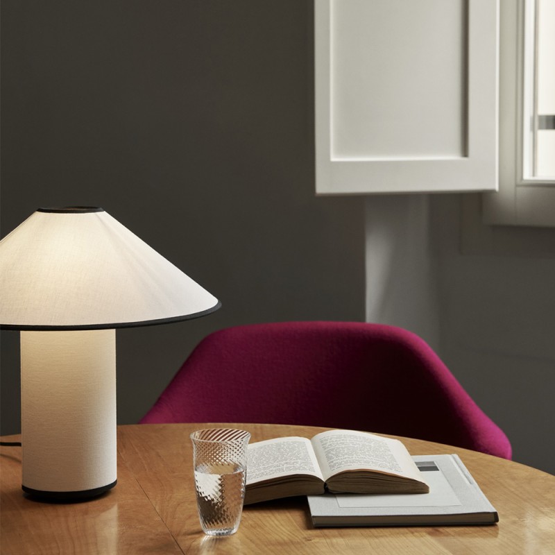 https://objectstorage.ap-seoul-1.oraclecloud.com/n/cnk6gaix2gpw/b/loqoqo-conv/o/and-tradition/colette-atd-6-cotton-linen-table-lamp/75195.jpg
