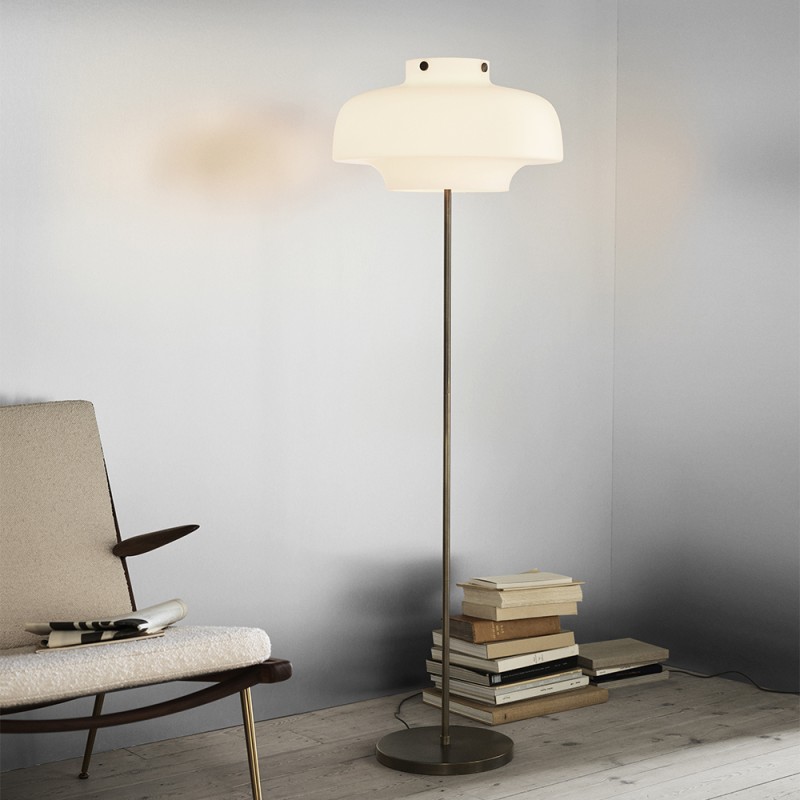 https://objectstorage.ap-seoul-1.oraclecloud.com/n/cnk6gaix2gpw/b/loqoqo-conv/o/and-tradition/copenhagen-sc-14-led-floor-lamp/93281.jpg