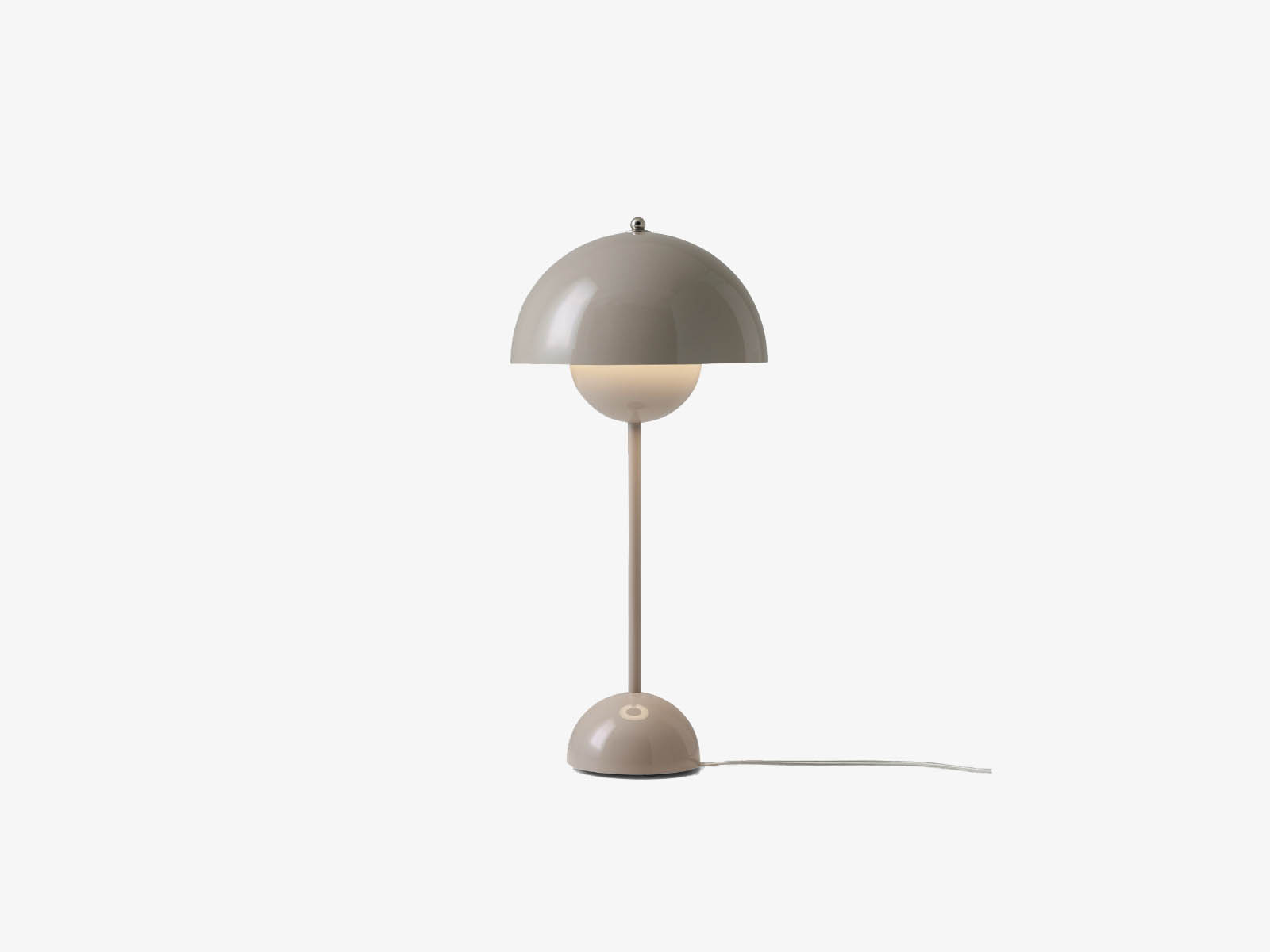 https://objectstorage.ap-seoul-1.oraclecloud.com/n/cnk6gaix2gpw/b/loqoqo-conv/o/and-tradition/flower-pot-vp-3-table-lamp/-_0009_flowerpot-vp3_grey-beige-1500x2000_1.jpg