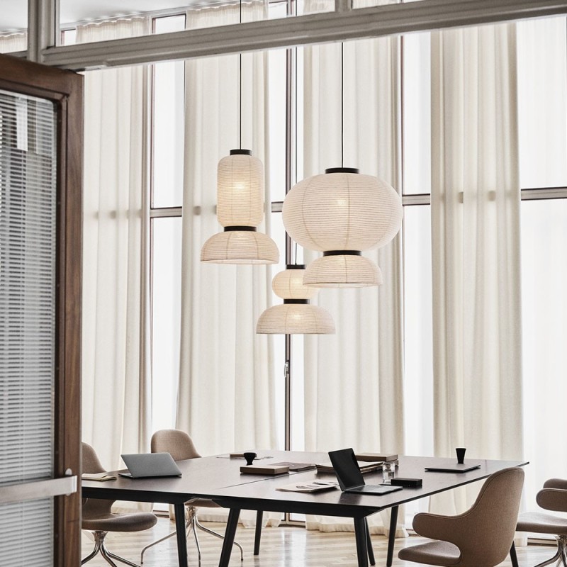 https://objectstorage.ap-seoul-1.oraclecloud.com/n/cnk6gaix2gpw/b/loqoqo-conv/o/and-tradition/formakami-suspension-lamp-in-rice-paper/53823.jpg