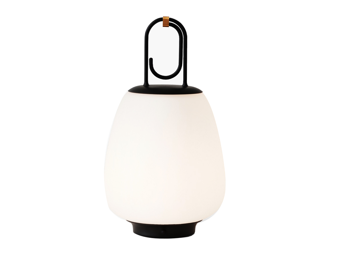 https://objectstorage.ap-seoul-1.oraclecloud.com/n/cnk6gaix2gpw/b/loqoqo-conv/o/and-tradition/lucca-table-lamp-rechargeable/lucca_lampada_da_tavolo_ricaricabule_e_tradition.jpg