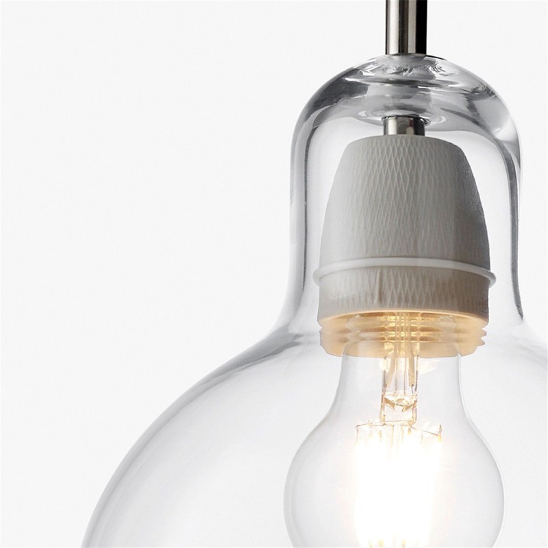 https://objectstorage.ap-seoul-1.oraclecloud.com/n/cnk6gaix2gpw/b/loqoqo-conv/o/and-tradition/mega-bulb-sr-2-suspension-in-glass/63978.jpg