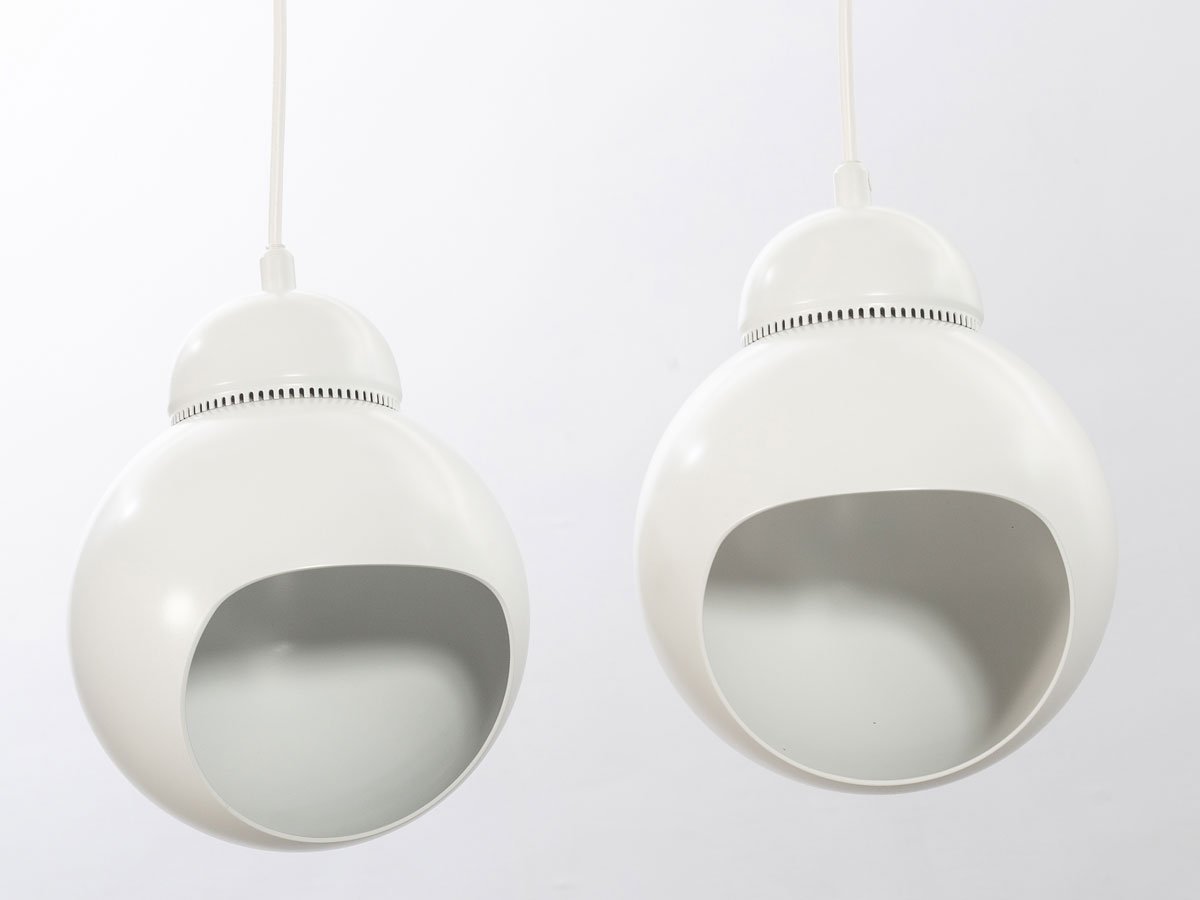 https://objectstorage.ap-seoul-1.oraclecloud.com/n/cnk6gaix2gpw/b/loqoqo-conv/o/artek/a-338-bilberry-suspension-lamp/a338-lamps-artek.jpg