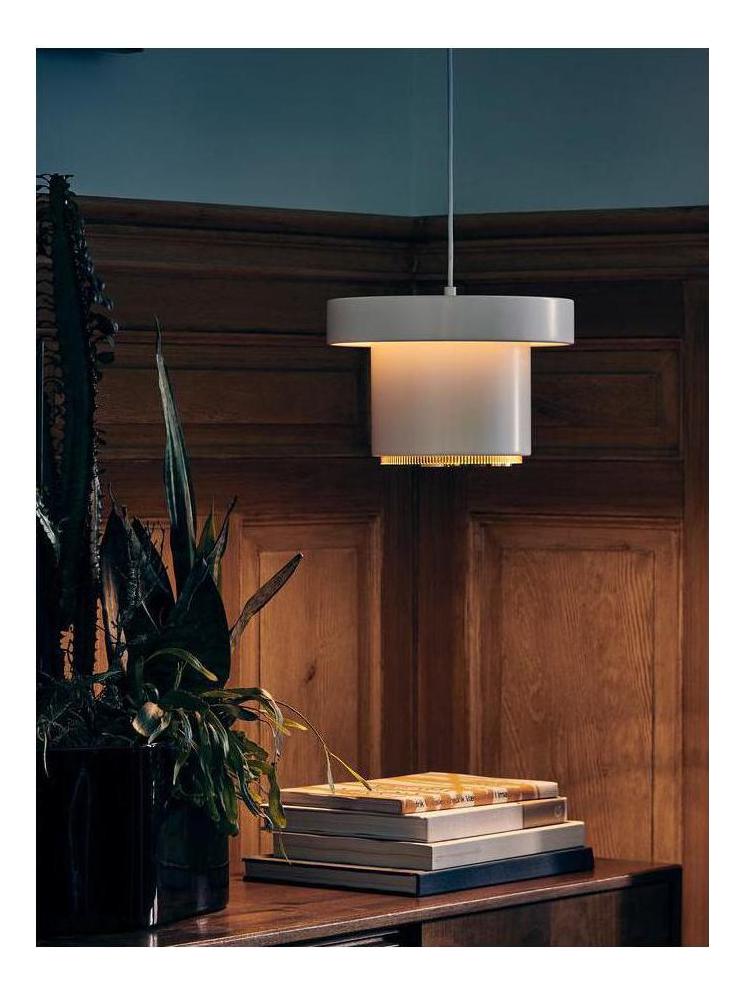 https://objectstorage.ap-seoul-1.oraclecloud.com/n/cnk6gaix2gpw/b/loqoqo-conv/o/artek/pendant-lamp-a201/7176c658-8c0d-4b85-bff7-d32fcb8077c2.jpg