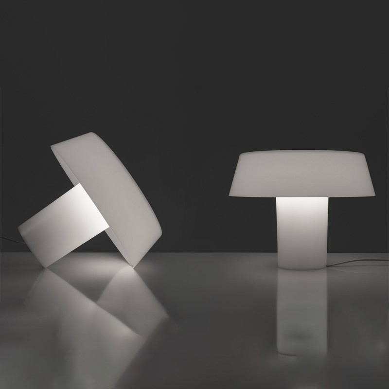 https://objectstorage.ap-seoul-1.oraclecloud.com/n/cnk6gaix2gpw/b/loqoqo-conv/o/artemide/amami-table-lamp/117100.jpg