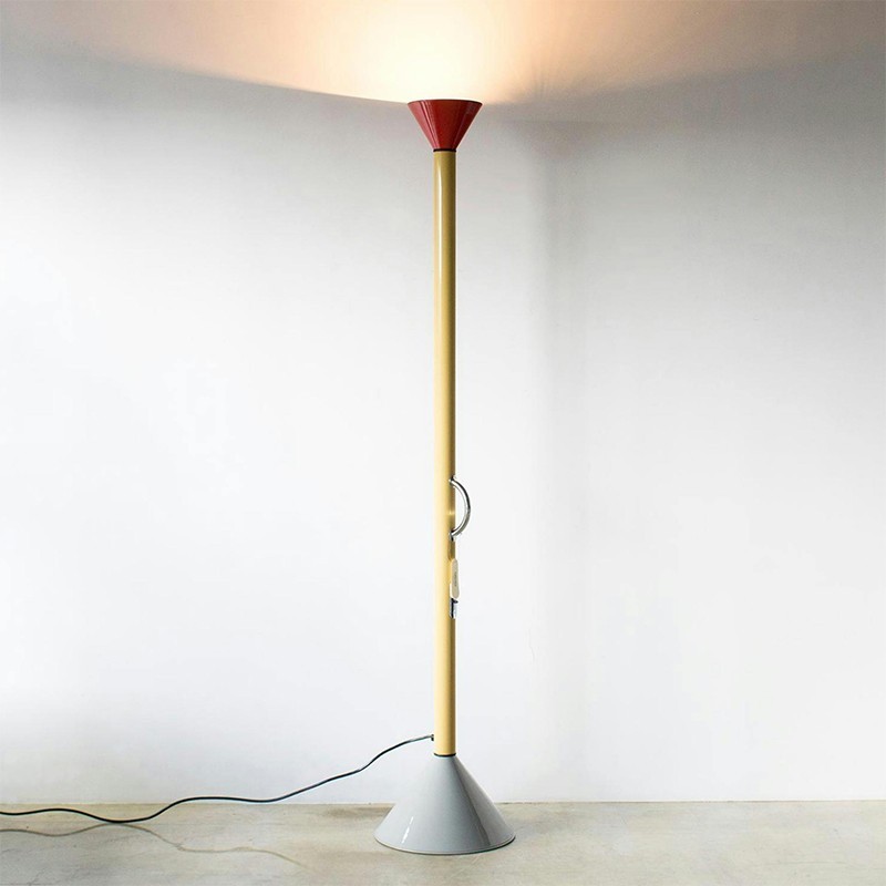 https://objectstorage.ap-seoul-1.oraclecloud.com/n/cnk6gaix2gpw/b/loqoqo-conv/o/artemide/callimaco-dimmable-led-floor-lamp/59764.jpg
