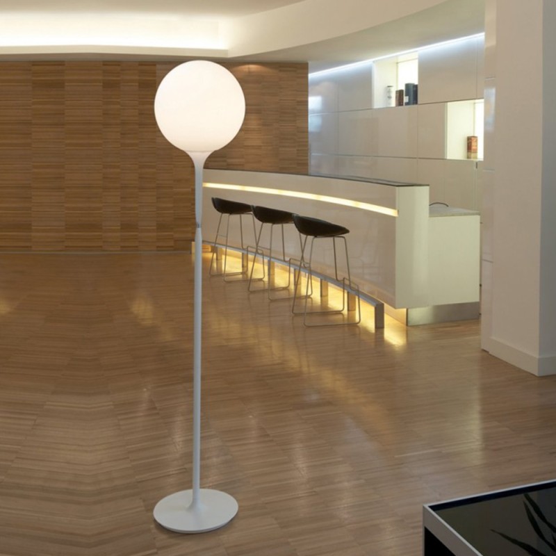 https://objectstorage.ap-seoul-1.oraclecloud.com/n/cnk6gaix2gpw/b/loqoqo-conv/o/artemide/castore-floor-lamp/92568.jpg