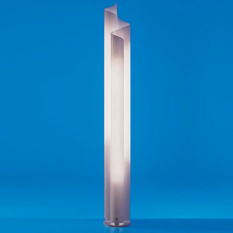 https://objectstorage.ap-seoul-1.oraclecloud.com/n/cnk6gaix2gpw/b/loqoqo-conv/o/artemide/chimera-classic-floor-lamp-in-methacrylate/31434.jpg