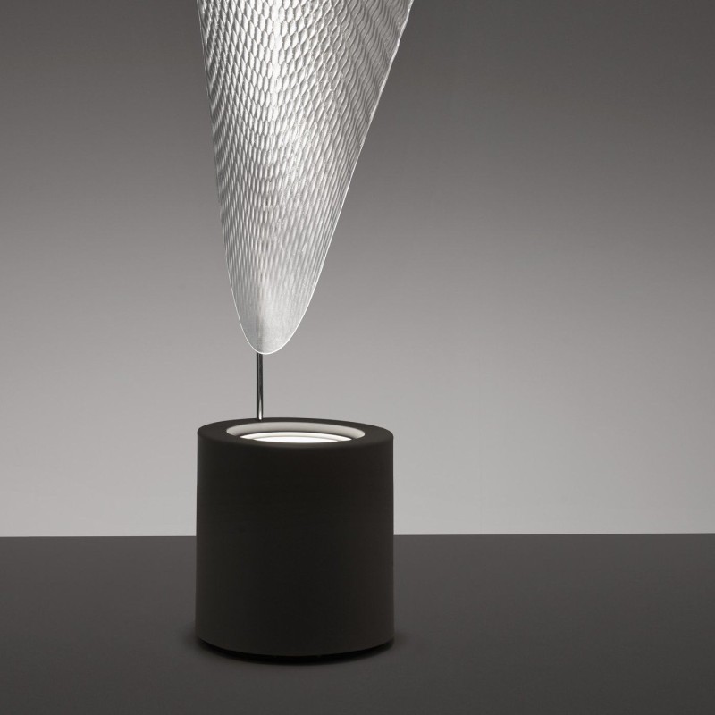 https://objectstorage.ap-seoul-1.oraclecloud.com/n/cnk6gaix2gpw/b/loqoqo-conv/o/artemide/cosmic-leaf-floor-lamp/35334.jpg