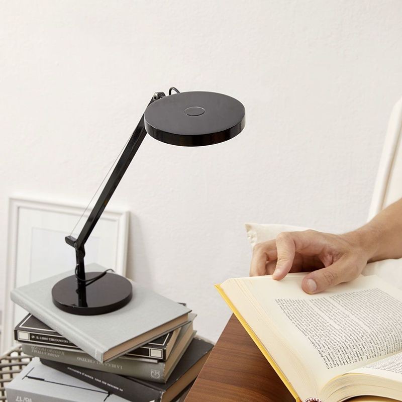 https://objectstorage.ap-seoul-1.oraclecloud.com/n/cnk6gaix2gpw/b/loqoqo-conv/o/artemide/demetra-micro-led-table-lamp-black-color/8586.jpg
