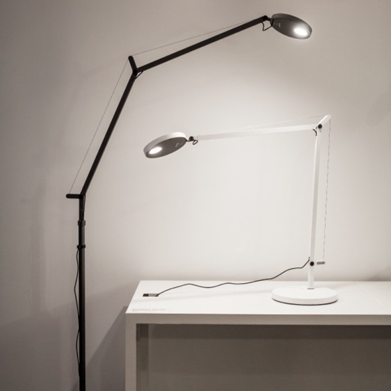https://objectstorage.ap-seoul-1.oraclecloud.com/n/cnk6gaix2gpw/b/loqoqo-conv/o/artemide/demetra-reading-floor-led-lamp-anthracite-gray-color/61972.jpg