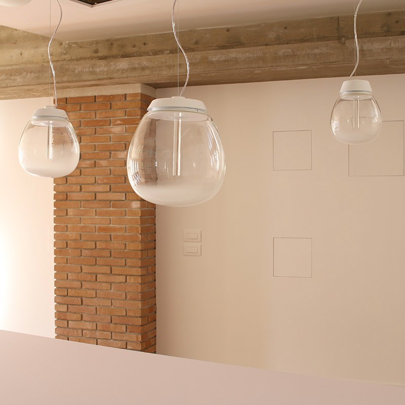 https://objectstorage.ap-seoul-1.oraclecloud.com/n/cnk6gaix2gpw/b/loqoqo-conv/o/artemide/empatia-suspension-led-lamp-in-blown-glass/28263.jpg