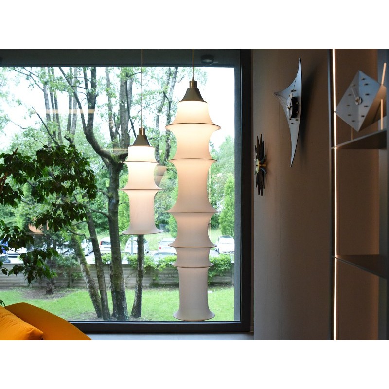 https://objectstorage.ap-seoul-1.oraclecloud.com/n/cnk6gaix2gpw/b/loqoqo-conv/o/artemide/falkland-165-led-suspension-lamp-in-filanca/40912.jpg
