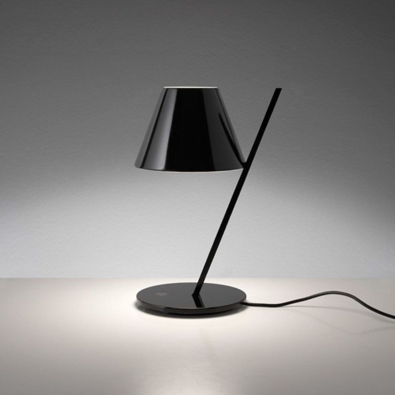 https://objectstorage.ap-seoul-1.oraclecloud.com/n/cnk6gaix2gpw/b/loqoqo-conv/o/artemide/la-petite-table-lamp-black/10073.jpg