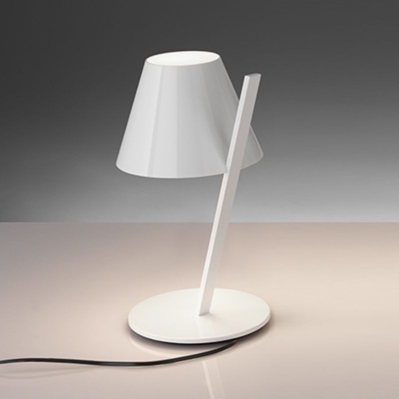 https://objectstorage.ap-seoul-1.oraclecloud.com/n/cnk6gaix2gpw/b/loqoqo-conv/o/artemide/la-petite-table-lamp-white/10078.jpg