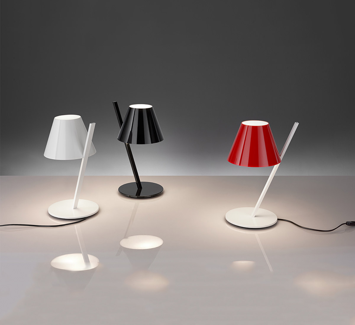 https://objectstorage.ap-seoul-1.oraclecloud.com/n/cnk6gaix2gpw/b/loqoqo-conv/o/artemide/la-petite-table-lamp/la-petite-table-lamp-2-black-artemide_1.jpg