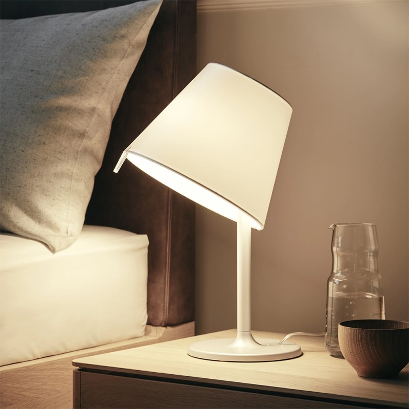 https://objectstorage.ap-seoul-1.oraclecloud.com/n/cnk6gaix2gpw/b/loqoqo-conv/o/artemide/melampo-night-table-lamp/75584.jpg