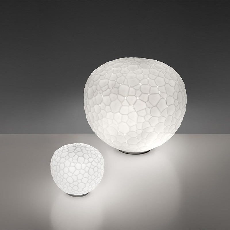 https://objectstorage.ap-seoul-1.oraclecloud.com/n/cnk6gaix2gpw/b/loqoqo-conv/o/artemide/meteorite-table-lamp-led-dimmable/29028.jpg