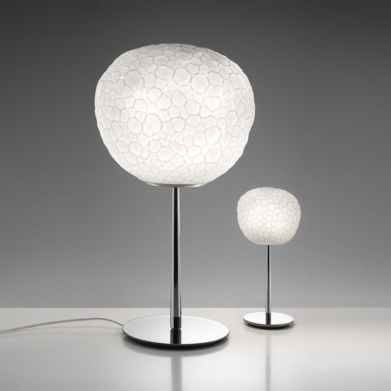 https://objectstorage.ap-seoul-1.oraclecloud.com/n/cnk6gaix2gpw/b/loqoqo-conv/o/artemide/meteorite-table-lamp-with-stem-led-dimmable/29059.jpg