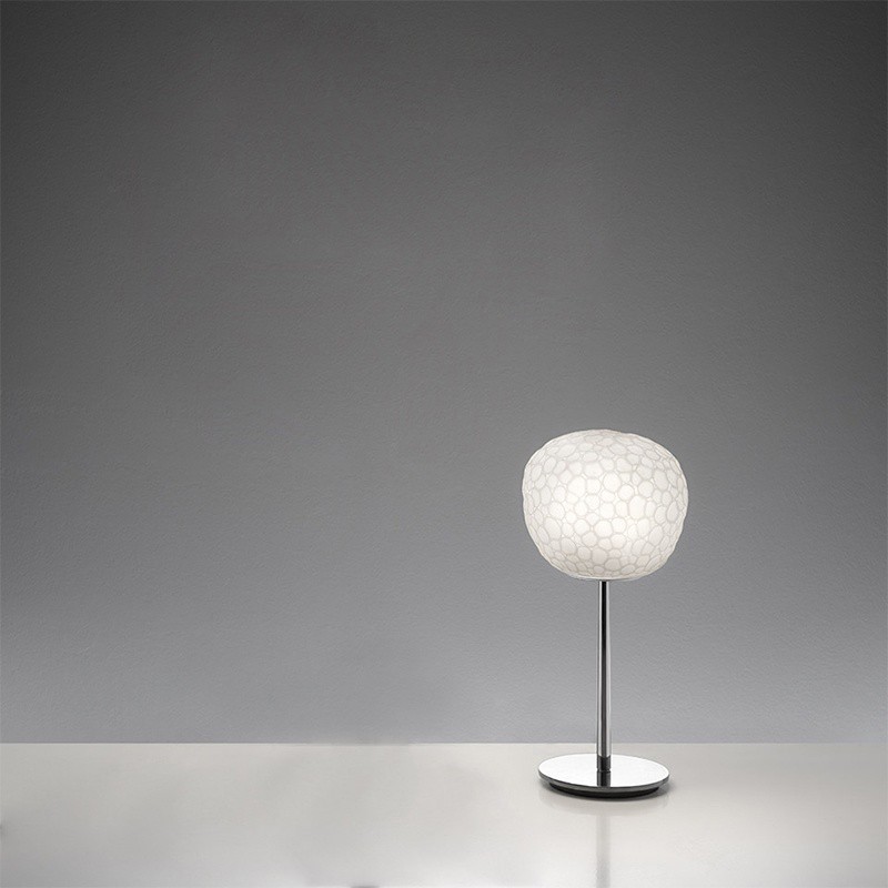 https://objectstorage.ap-seoul-1.oraclecloud.com/n/cnk6gaix2gpw/b/loqoqo-conv/o/artemide/meteorite-table-lamp-with-stem-led-dimmable/29060.jpg