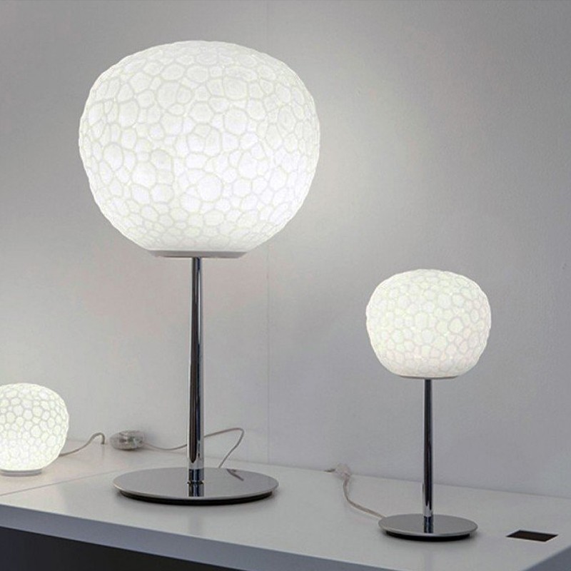 https://objectstorage.ap-seoul-1.oraclecloud.com/n/cnk6gaix2gpw/b/loqoqo-conv/o/artemide/meteorite-table-lamp-with-stem-led-dimmable/29061.jpg