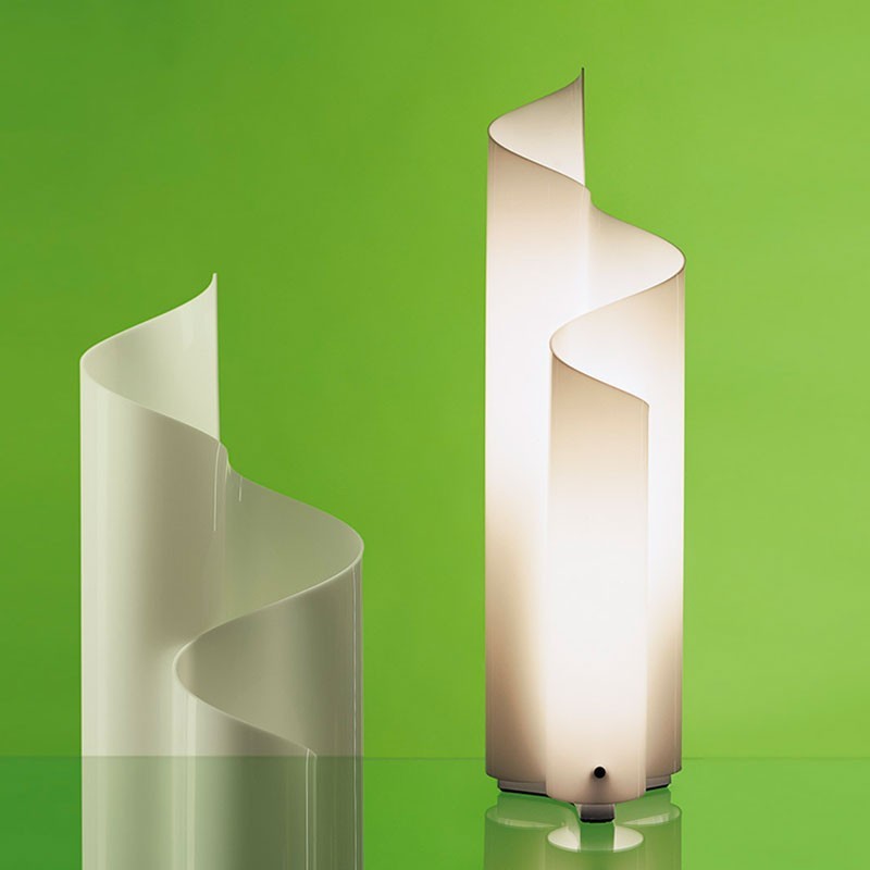 https://objectstorage.ap-seoul-1.oraclecloud.com/n/cnk6gaix2gpw/b/loqoqo-conv/o/artemide/mezzachimera-table-lamp/31384.jpg