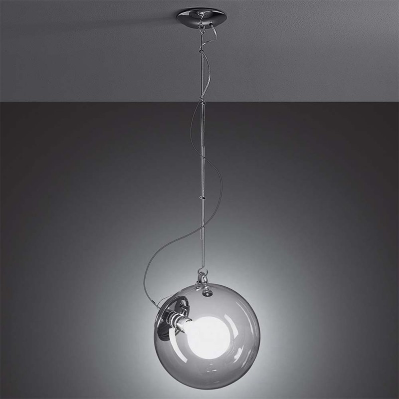 https://objectstorage.ap-seoul-1.oraclecloud.com/n/cnk6gaix2gpw/b/loqoqo-conv/o/artemide/miconos-dimmable-suspension-lamp-in-crystal/48999.jpg