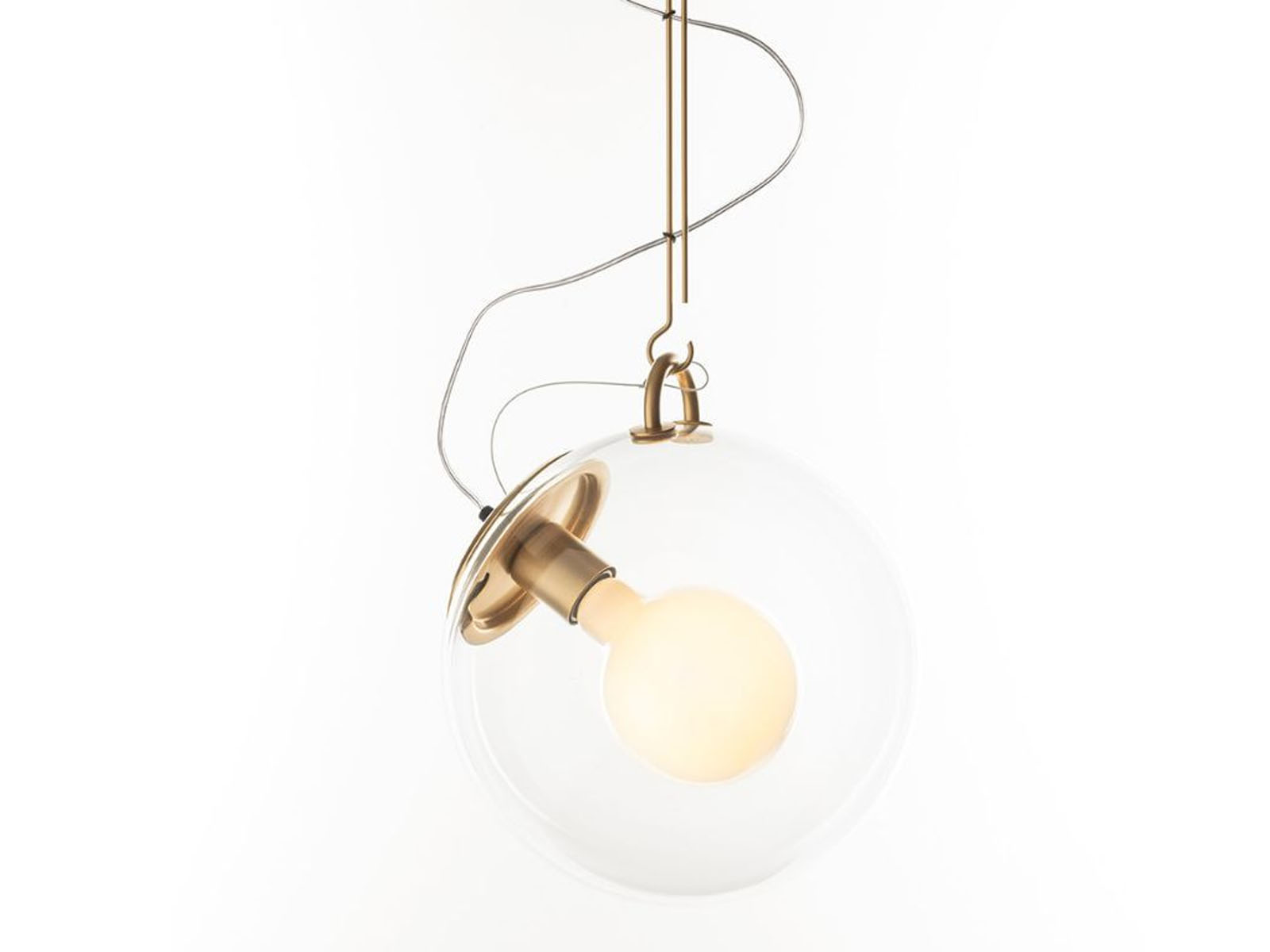 https://objectstorage.ap-seoul-1.oraclecloud.com/n/cnk6gaix2gpw/b/loqoqo-conv/o/artemide/miconos-suspension-lamp/miconos_suspension_lamp_0003_livello_5.jpg