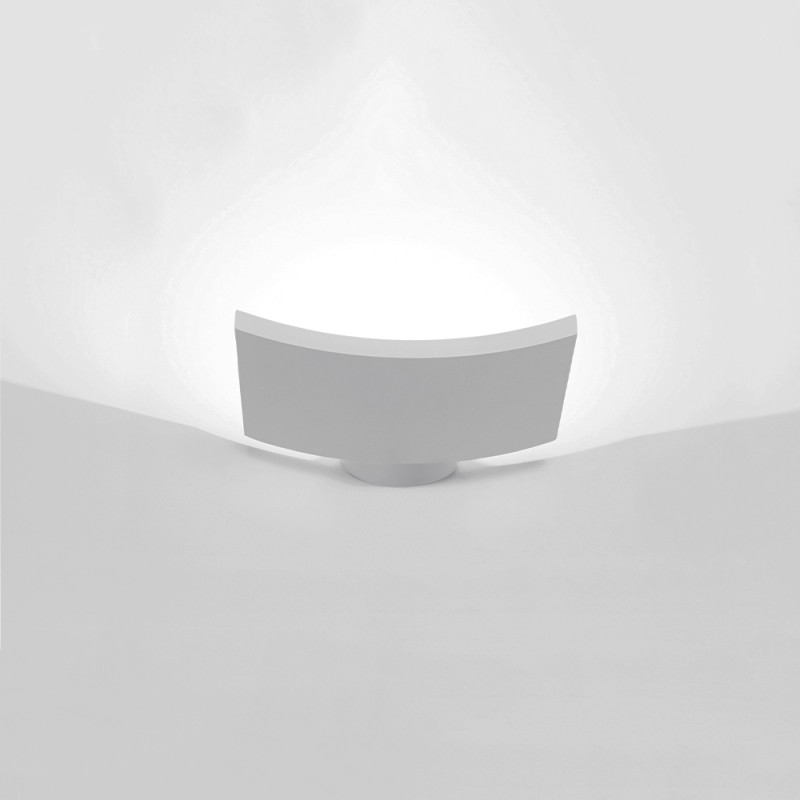 https://objectstorage.ap-seoul-1.oraclecloud.com/n/cnk6gaix2gpw/b/loqoqo-conv/o/artemide/microsurf-minimalist-led-wall-lamp-in-aluminum/83490.jpg
