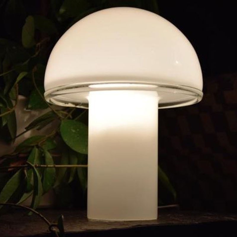 https://objectstorage.ap-seoul-1.oraclecloud.com/n/cnk6gaix2gpw/b/loqoqo-conv/o/artemide/onfale-table-lamp/21269.jpg