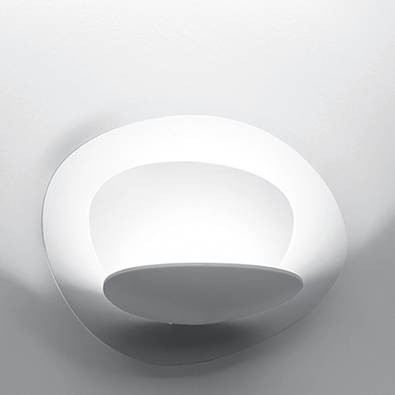 https://objectstorage.ap-seoul-1.oraclecloud.com/n/cnk6gaix2gpw/b/loqoqo-conv/o/artemide/pirce-wall-lamp/78649.jpg