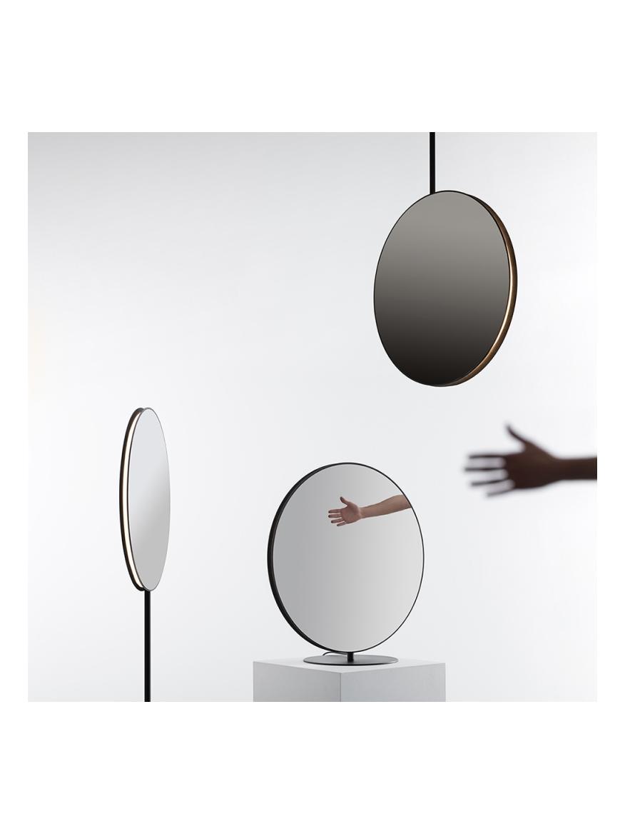 https://objectstorage.ap-seoul-1.oraclecloud.com/n/cnk6gaix2gpw/b/loqoqo-conv/o/artemide/se-e-s-mirror-led-floor-and-table-lamp/152090.jpg
