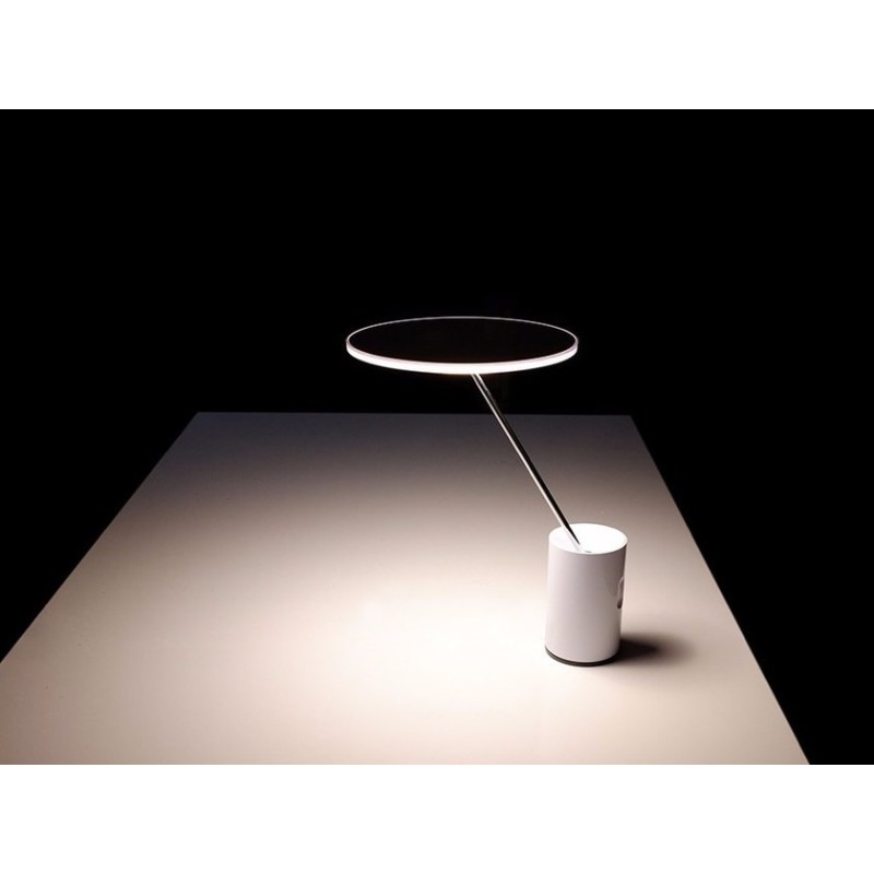 https://objectstorage.ap-seoul-1.oraclecloud.com/n/cnk6gaix2gpw/b/loqoqo-conv/o/artemide/sisifo-adjustable-dimmable-led-table-lamp/33727.jpg