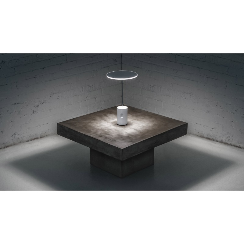 https://objectstorage.ap-seoul-1.oraclecloud.com/n/cnk6gaix2gpw/b/loqoqo-conv/o/artemide/sisifo-adjustable-dimmable-led-table-lamp/33733.jpg