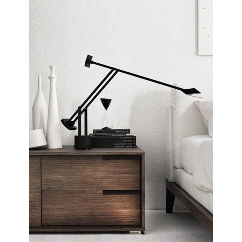 https://objectstorage.ap-seoul-1.oraclecloud.com/n/cnk6gaix2gpw/b/loqoqo-conv/o/artemide/tizio-led-table-lamp-black/17205.jpg
