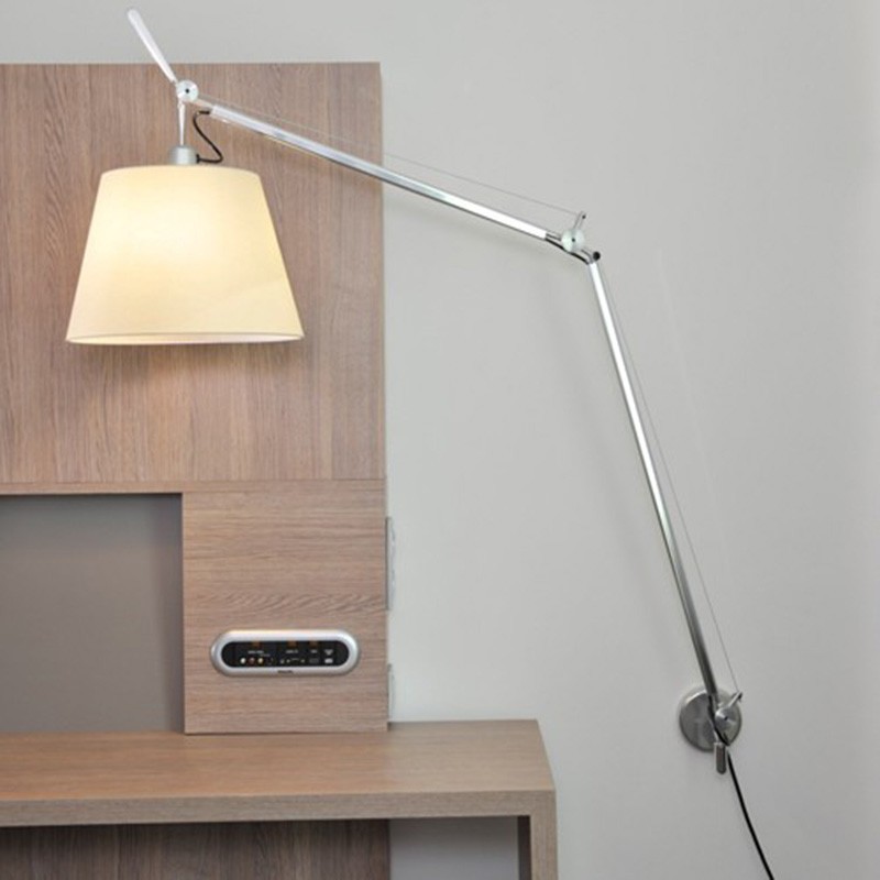 https://objectstorage.ap-seoul-1.oraclecloud.com/n/cnk6gaix2gpw/b/loqoqo-conv/o/artemide/tolomeo-basculante-diffuser-d-180-mm-wall-lamp-parchment/4206.jpg