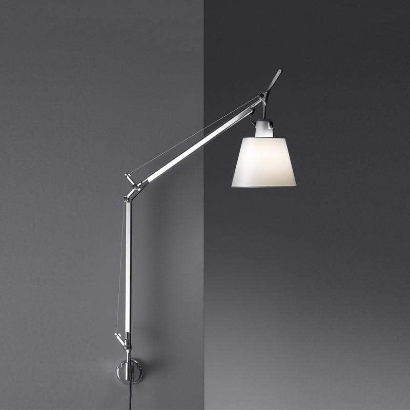 https://objectstorage.ap-seoul-1.oraclecloud.com/n/cnk6gaix2gpw/b/loqoqo-conv/o/artemide/tolomeo-basculante-diffuser-d-180-mm-wall-lamp-satin/69325.jpg