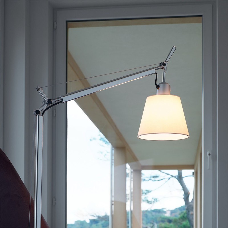 https://objectstorage.ap-seoul-1.oraclecloud.com/n/cnk6gaix2gpw/b/loqoqo-conv/o/artemide/tolomeo-basculante-reading-floor-lamp-with-parchment-diffuser/54949.jpg