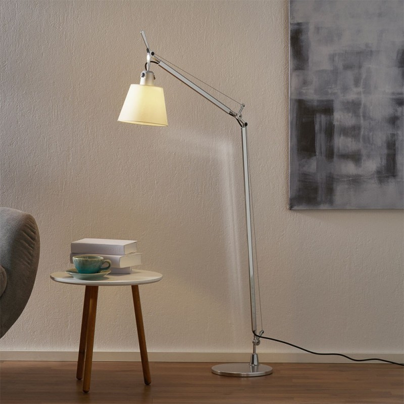 https://objectstorage.ap-seoul-1.oraclecloud.com/n/cnk6gaix2gpw/b/loqoqo-conv/o/artemide/tolomeo-basculante-reading-floor-lamp-with-parchment-diffuser/54951.jpg
