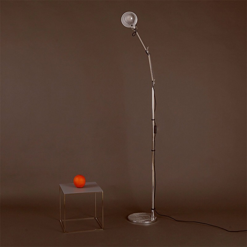 https://objectstorage.ap-seoul-1.oraclecloud.com/n/cnk6gaix2gpw/b/loqoqo-conv/o/artemide/tolomeo-led-floor-floor-lamp/36152.jpg