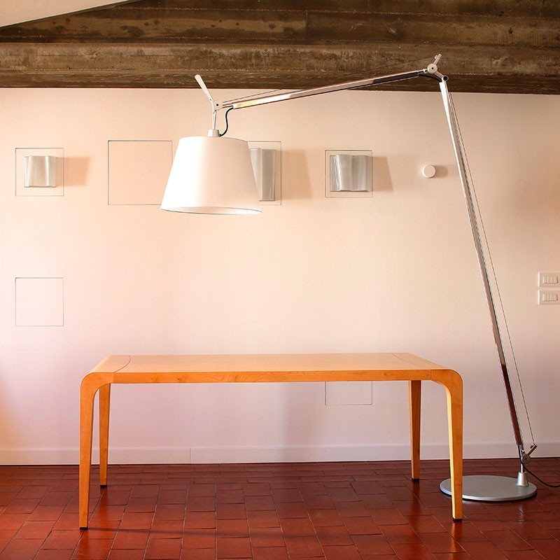 https://objectstorage.ap-seoul-1.oraclecloud.com/n/cnk6gaix2gpw/b/loqoqo-conv/o/artemide/tolomeo-maxi-floor-lamp-30-th-anniversary-edition/27468.jpg