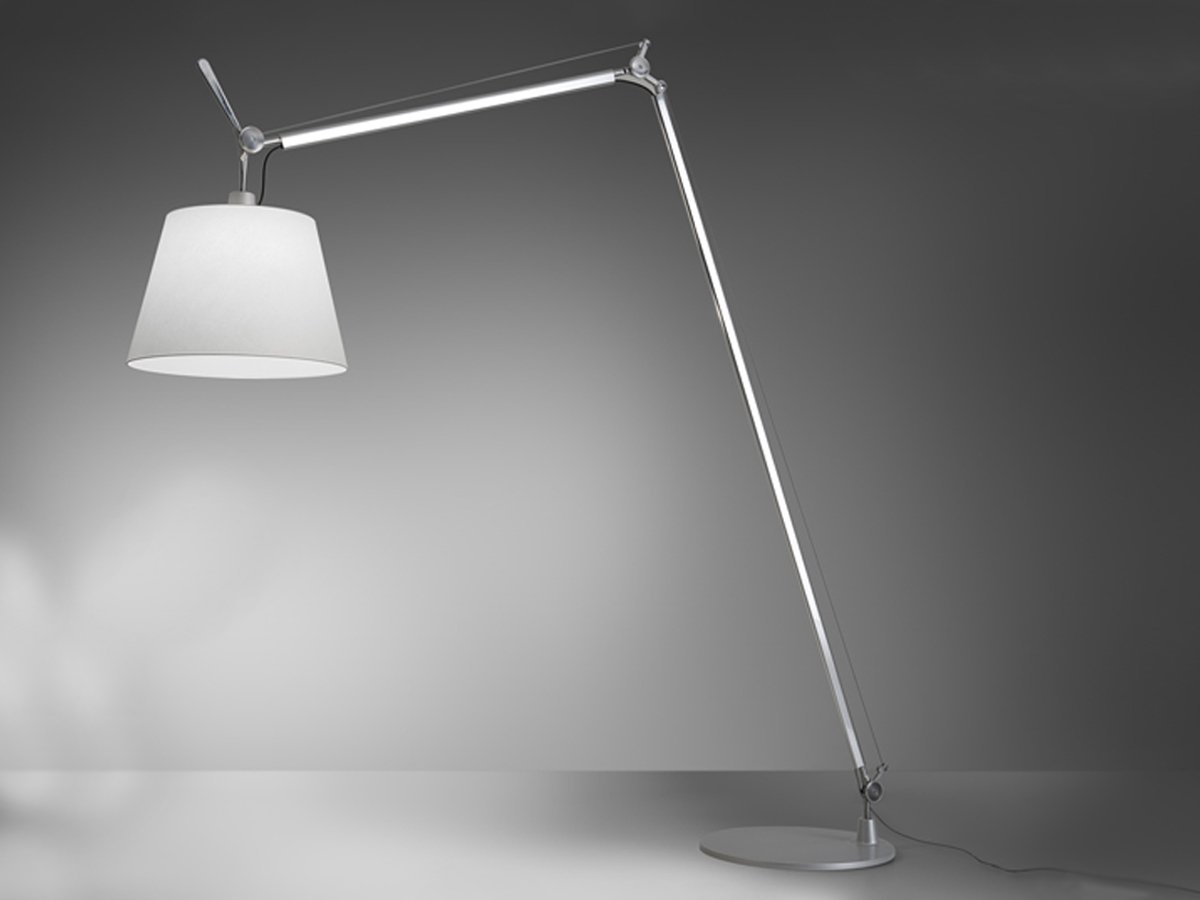 https://objectstorage.ap-seoul-1.oraclecloud.com/n/cnk6gaix2gpw/b/loqoqo-conv/o/artemide/tolomeo-maxi-floor-lamp/1200_1_17.jpg