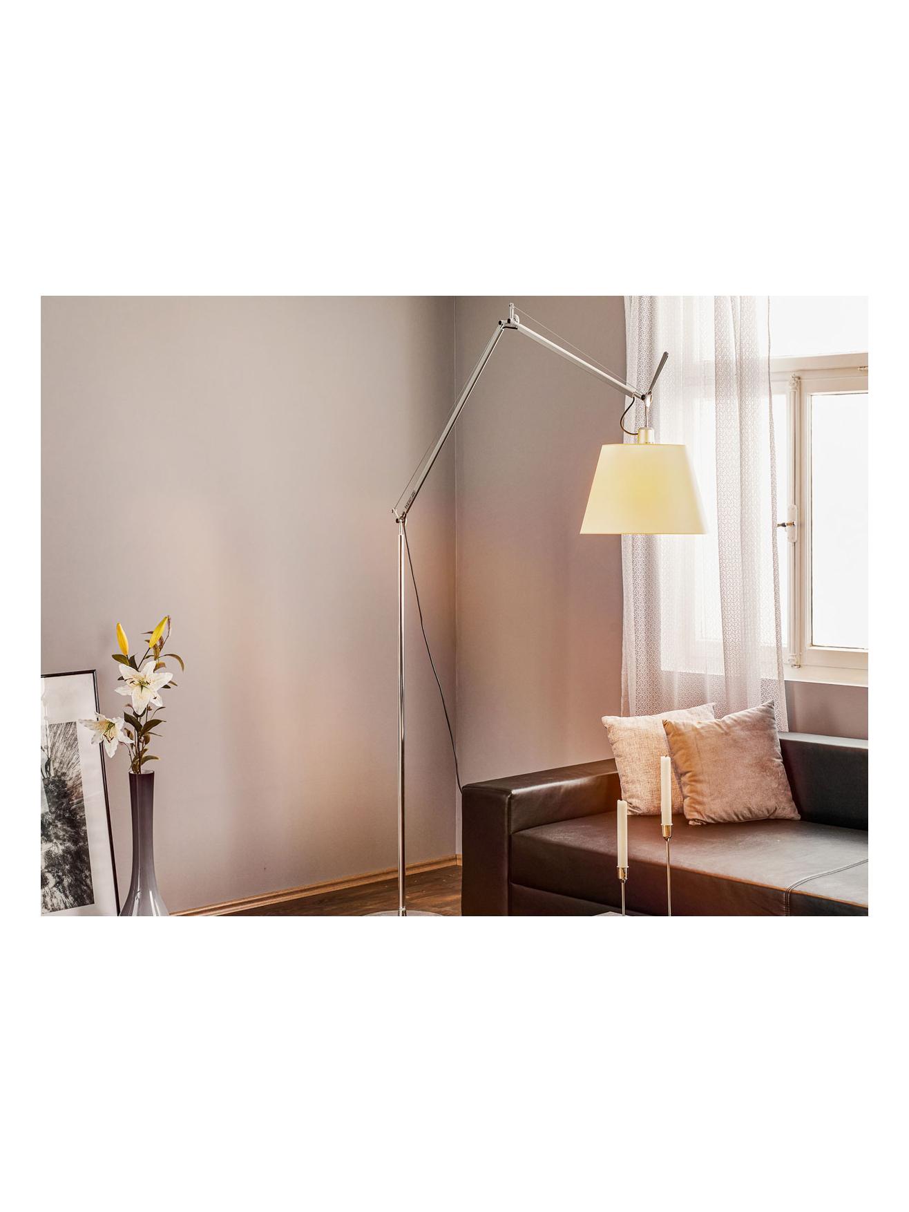 https://objectstorage.ap-seoul-1.oraclecloud.com/n/cnk6gaix2gpw/b/loqoqo-conv/o/artemide/tolomeo-mega-floor-lamp-aluminium-parchment-dimmer/tolomeoflooralluminio.jpg