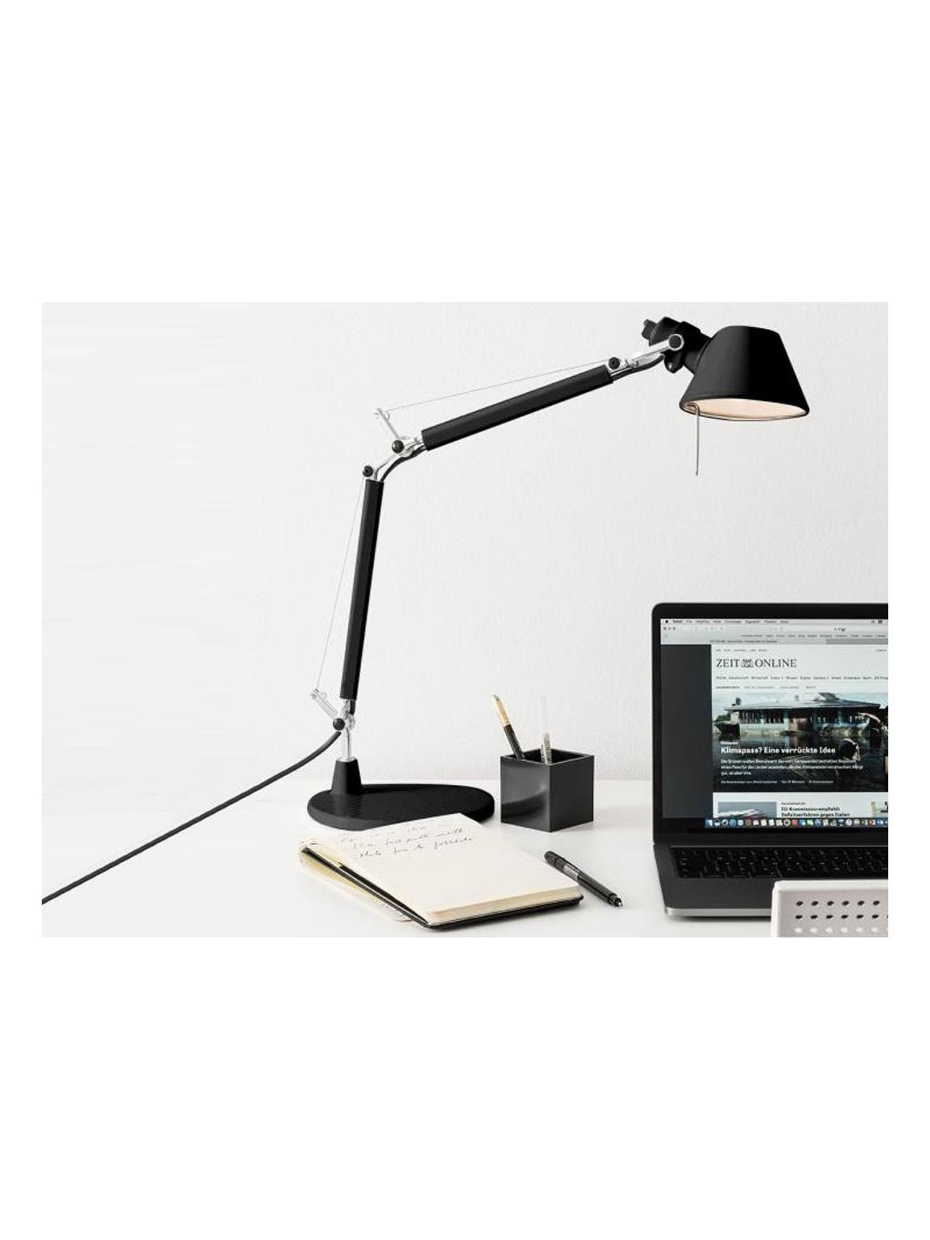 https://objectstorage.ap-seoul-1.oraclecloud.com/n/cnk6gaix2gpw/b/loqoqo-conv/o/artemide/tolomeo-micro-black-table-lamp/LAMPADATOLOMEOMICROBLACK.jpg