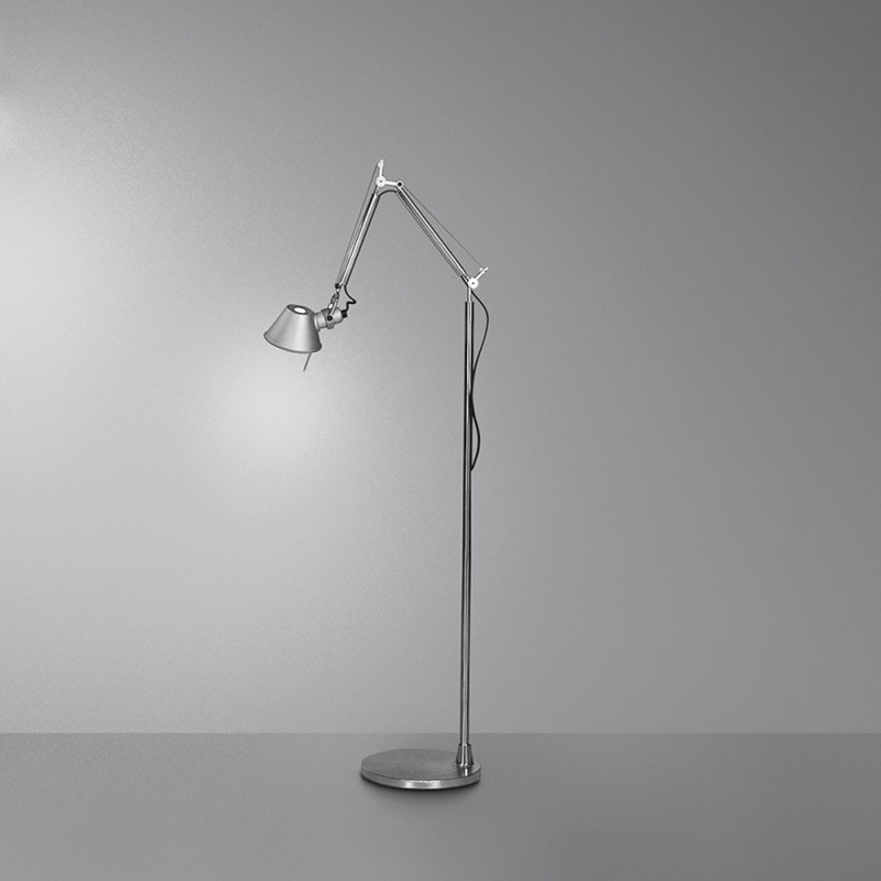 https://objectstorage.ap-seoul-1.oraclecloud.com/n/cnk6gaix2gpw/b/loqoqo-conv/o/artemide/tolomeo-micro-led-floor-lamp-for-indoors-aluminum-color/62616.jpg