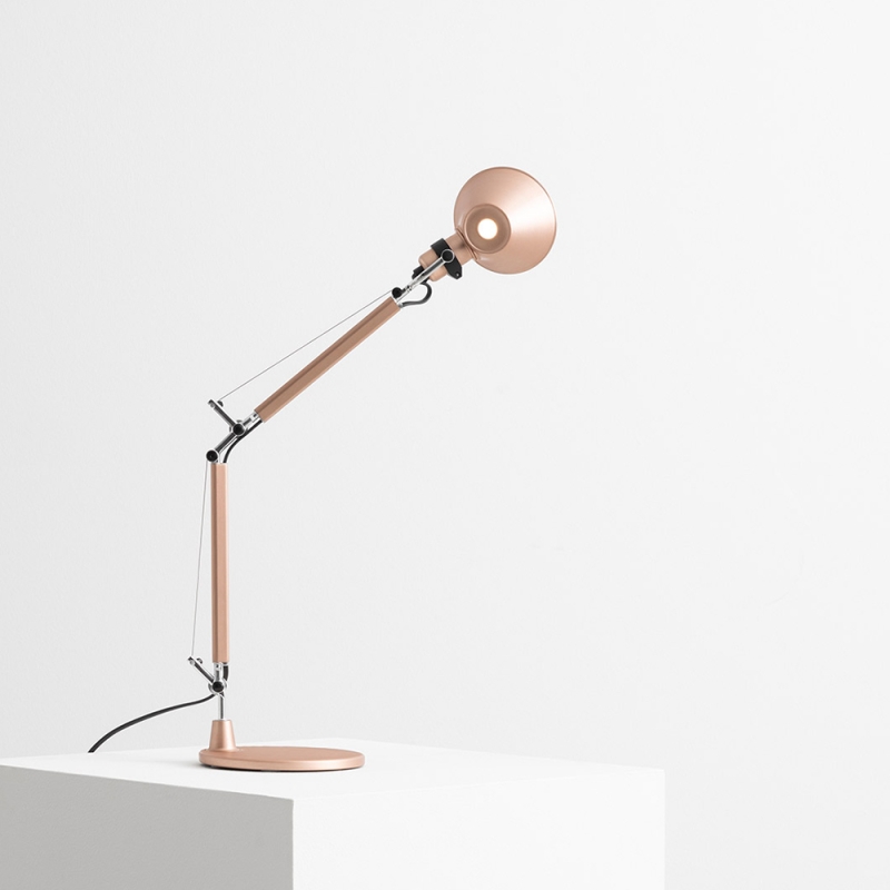 https://objectstorage.ap-seoul-1.oraclecloud.com/n/cnk6gaix2gpw/b/loqoqo-conv/o/artemide/tolomeo-micro-special-edition-led-table-lamp/139688.jpg