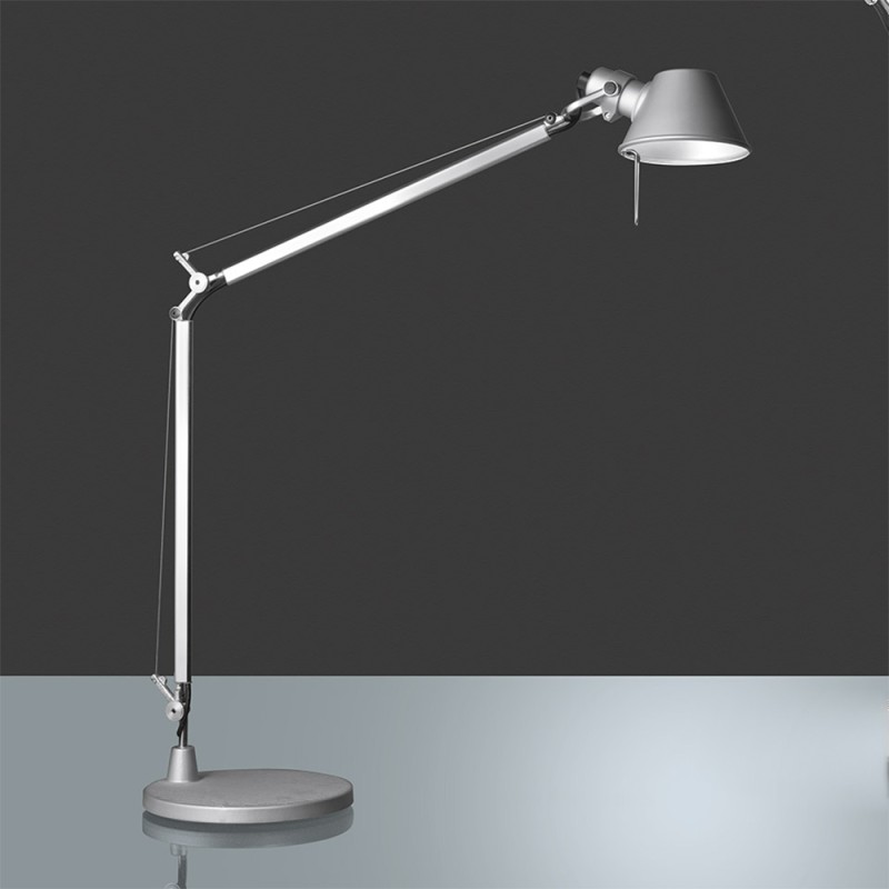 https://objectstorage.ap-seoul-1.oraclecloud.com/n/cnk6gaix2gpw/b/loqoqo-conv/o/artemide/tolomeo-midi-led-2700-k-aluminum-table-lamp/114660.jpg